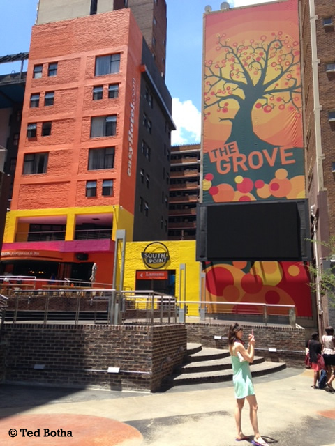 Piazza - wall art and lively billboards abound Jozi-wide