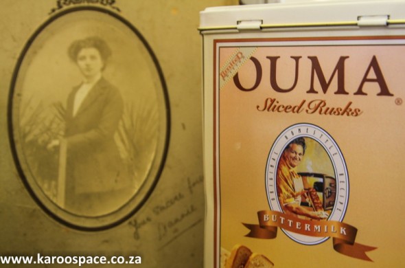 The real 'Ouma', Nannie Greyvensteyn, is the lady on the left. The real 'Ouma', Nannie Greyvensteyn, is the lady on the left.