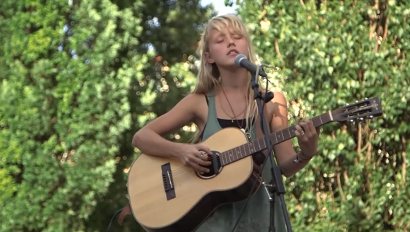 South African singer Alice Phoebe Lou South African singer Alice Phoebe Lou