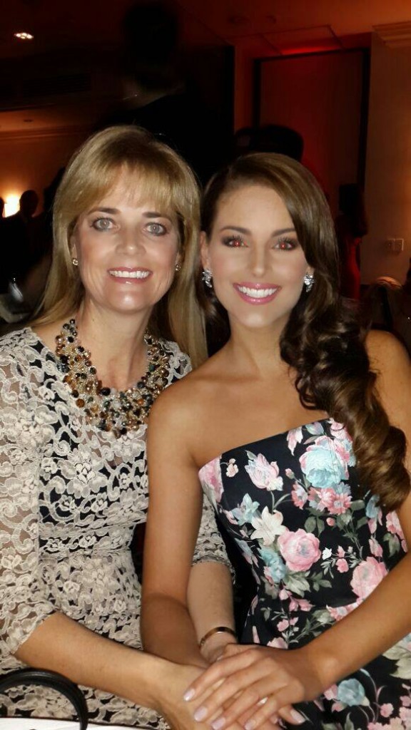 Miss World Rolene Strauss with her mom Miss World Rolene Strauss with her mom