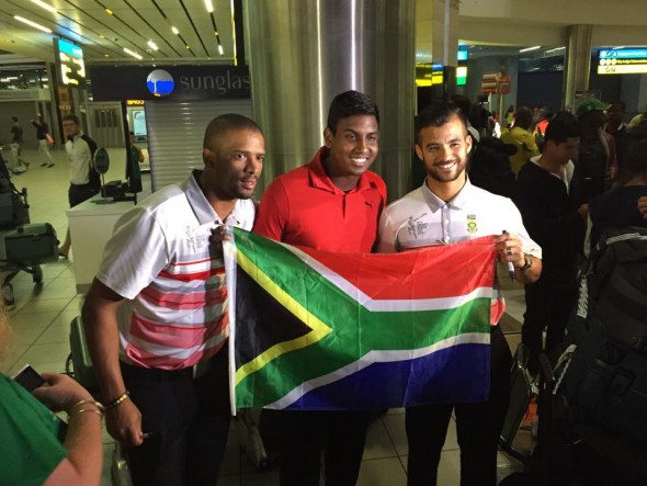 Fans welcome South African Proteas back home