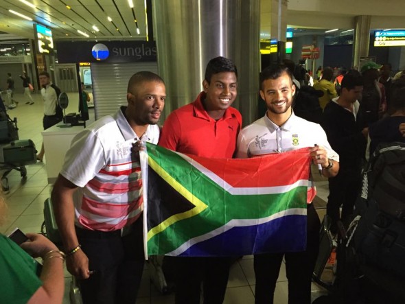 Fans welcome South African Proteas back home Fans welcome South African Proteas back home