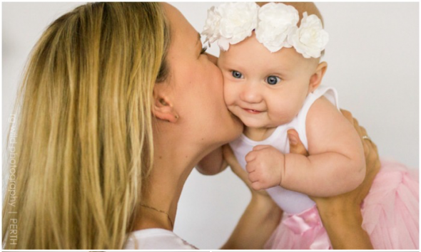 Jade Ruthven and baby Addy. Photo: RG Wild Photography Jade Ruthven and baby Addy. Photo: RG Wild Photography