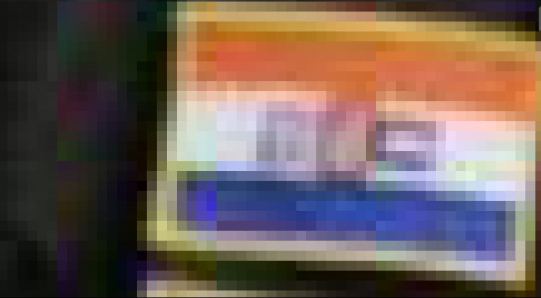It is only on this image posted by people today claiming the pic is photoshopped that there are purple lines to the left. It is only on this image posted by people today claiming the pic is photoshopped that there are purple lines to the left.