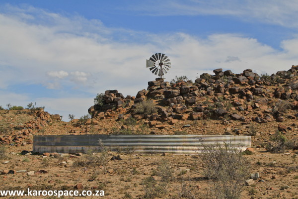 lowroads0014 dolerite