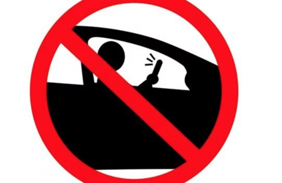 cellphone driving cellphone driving