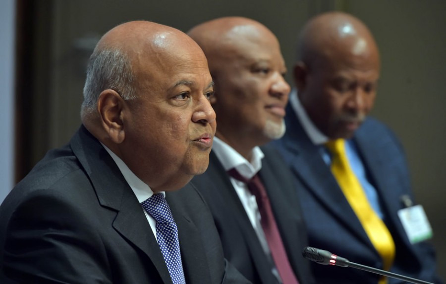 Minister Pravin Gordhan, Deputy Minister Mcebisi Jonas and Reserve Bank Governor Lesetja Kganyago during the pre-Budget speech media briefing at Imbizo Centre in Parliament. (Photo: GCIS) Minister Pravin Gordhan, Deputy Minister Mcebisi Jonas and Reserve Bank Governor Lesetja Kganyago during the pre-Budget speech media briefing at Imbizo Centre in Parliament. (Photo: GCIS)