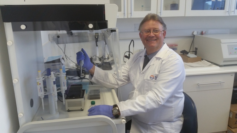 prof-christo-muller-chief-scientist-at-samrc