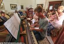 Karoo piano player