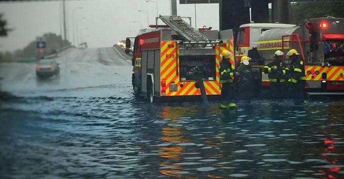 Fire engine waterth