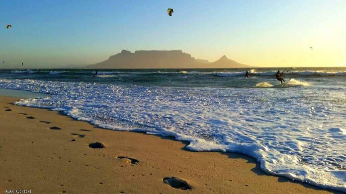 kite-surfing-cape-town