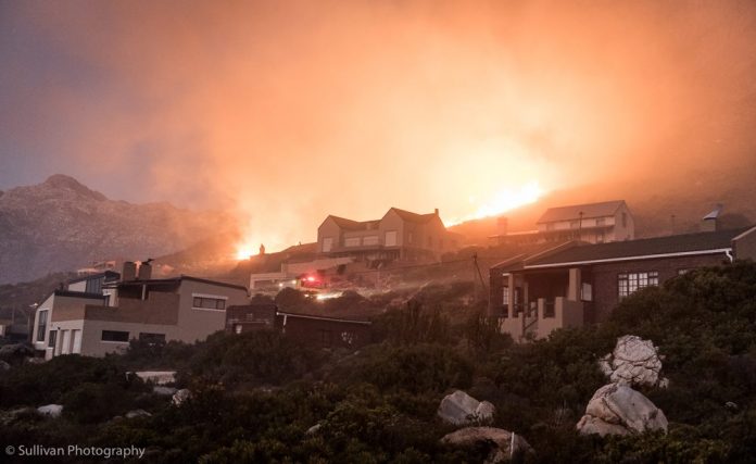 rooi els fire rooi els fire