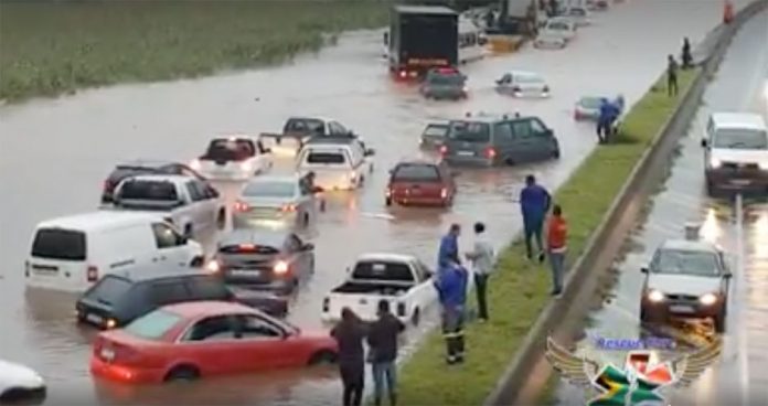 durban-storm-cars-flooded