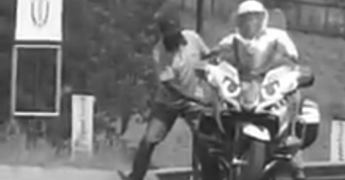 police-woman-on-motorbike
