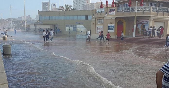 big-waves-in-durban