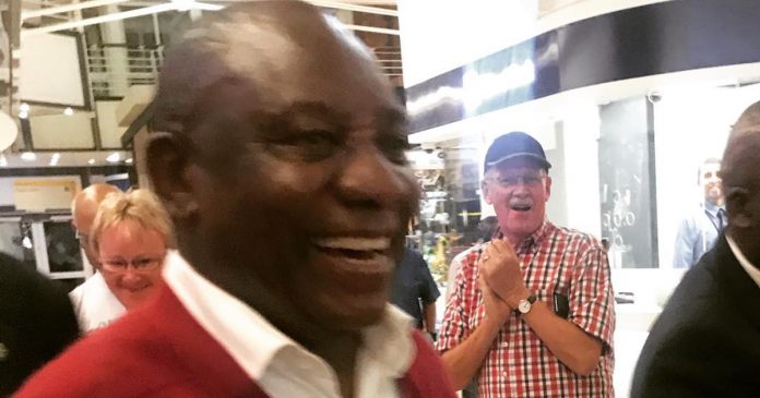 ramaphosa-on-walkabout-v-and-a-waterfront