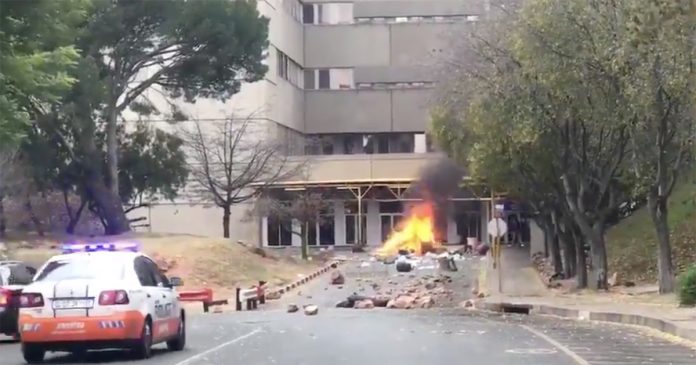hospital-burning-tyres
