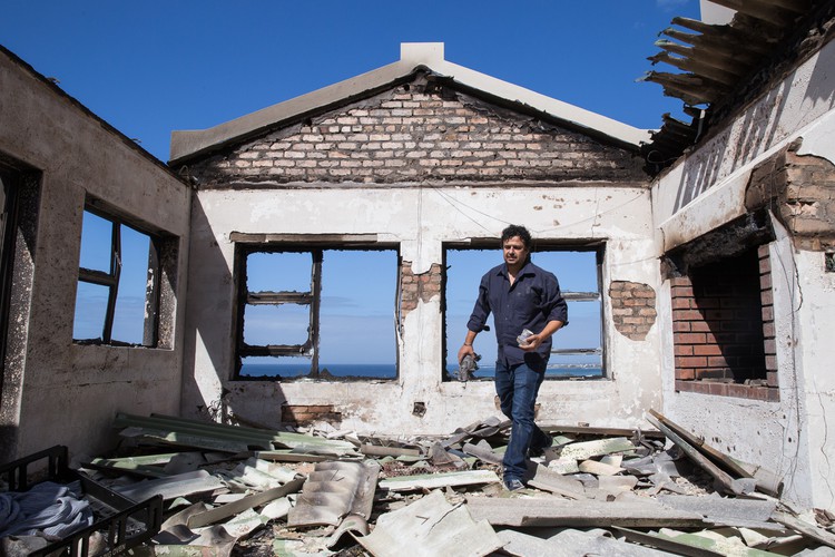 PHOTOS Dozens of Homes Destroyed in Overstrand Fire, South Africa