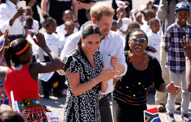 PHOTOS: Prince Harry and Meghan in South Africa on 1st Tour Since Baby ...