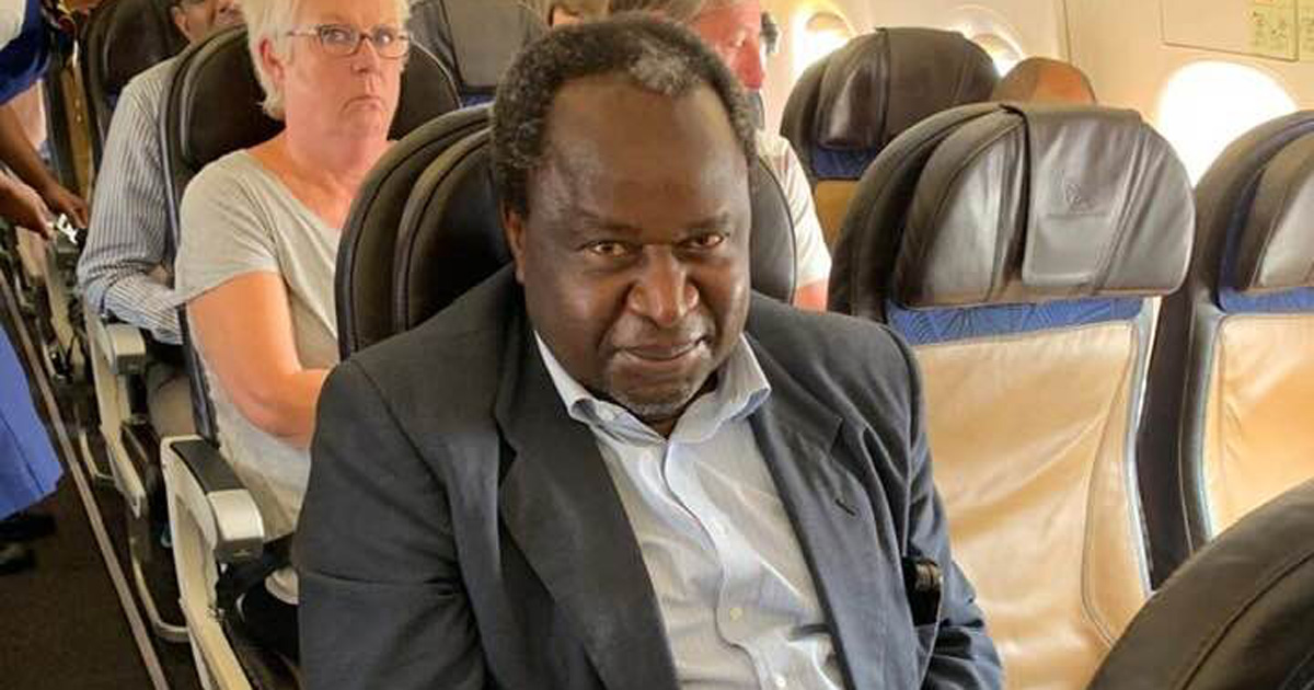tito-mboweni-economic-class-plane flight