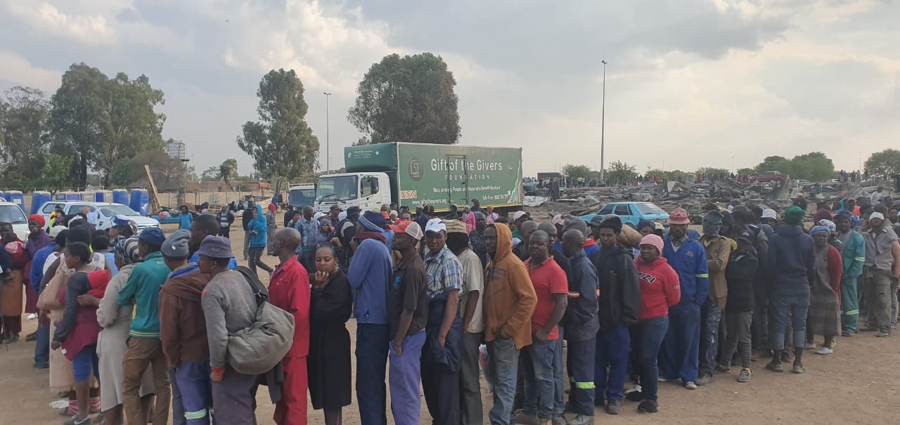 Kempton Park Fire Leaves 900 People Homeless. Gift of the Givers Steps In To Help - SAPeople News