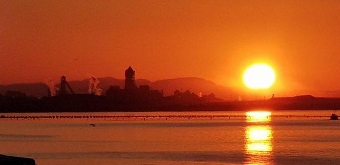 saldanha bay Photo by Johann Visage. Saldanha Steel, sunrise