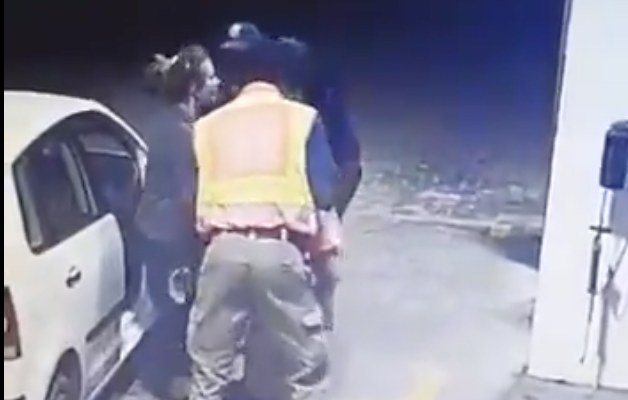 woman manhandled south african police woman manhandled south african police