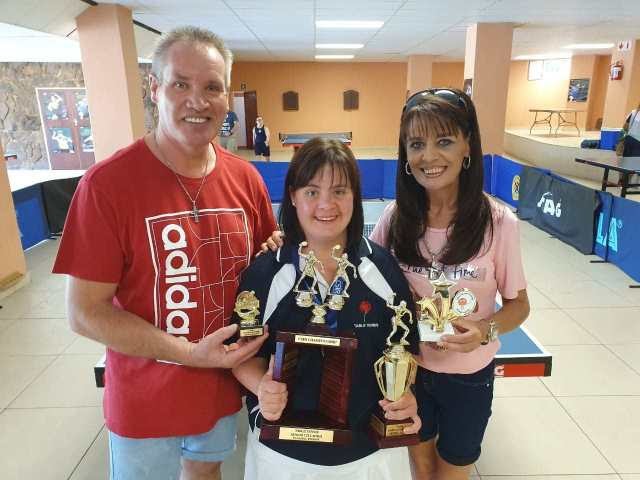 down syndrome south african girl table tennis match parents