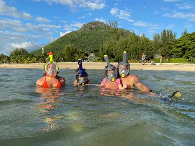 south african family stranded mauritius sea