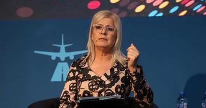 Beverley-Schafer-south-africans-locked-in-sa Beverley-Schafer-south-africans-locked-in-sa