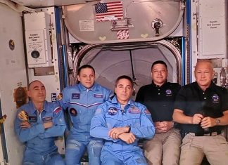 astronauts international space station