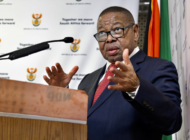 blade nzimande south african students Minister Nzimande says Academic year to be completed in March 2021