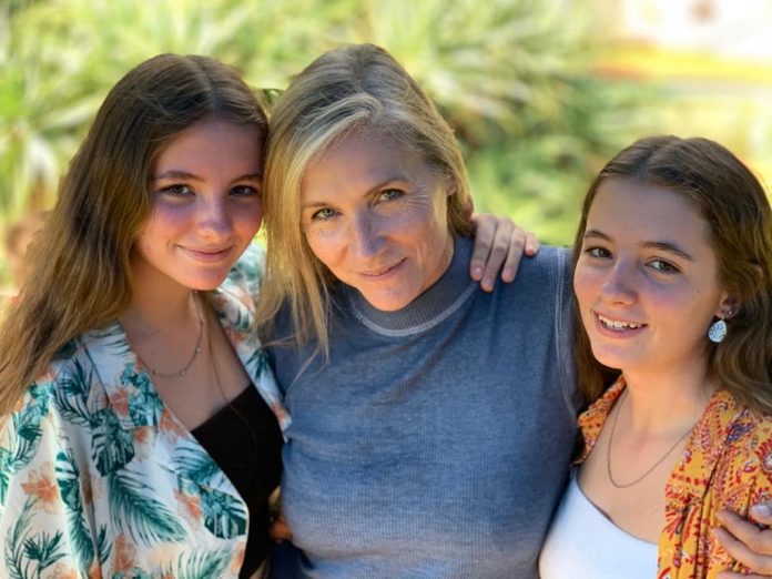 melanie walker and twins melanie walker and twins