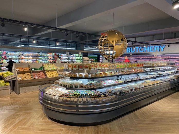 Cape Town Supermarket Makes Ultimate Sacrifice to Support Competitors