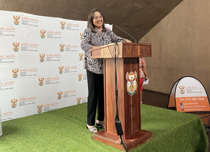Minister Patricia de Lille