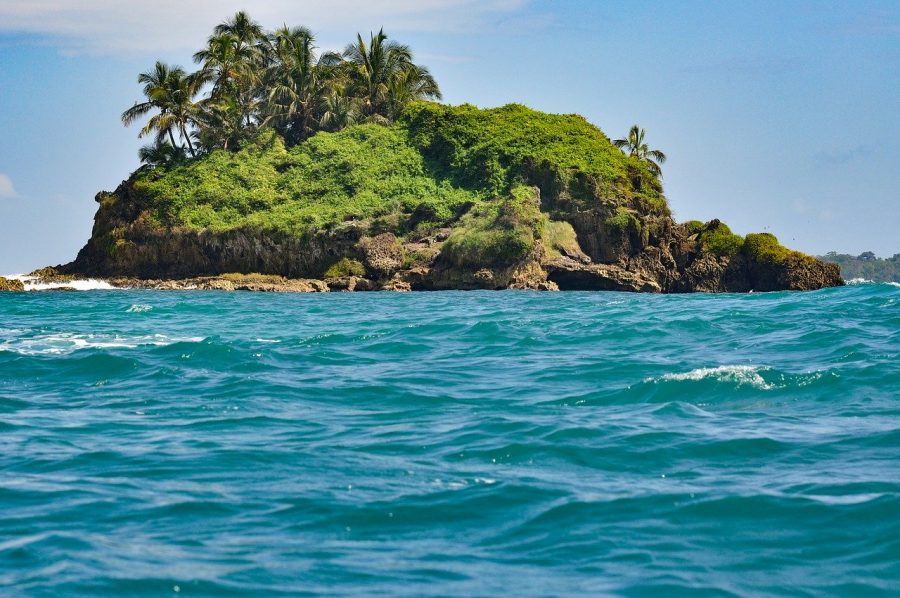 panama island south africans stranded pix