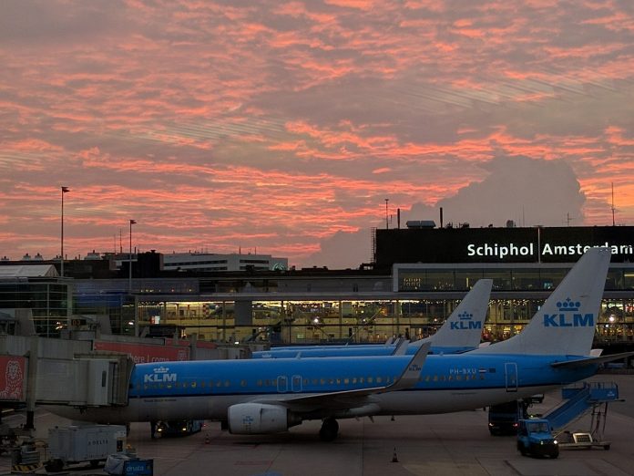 schiphol-airport south africans stranded pix schiphol-airport south africans stranded pix