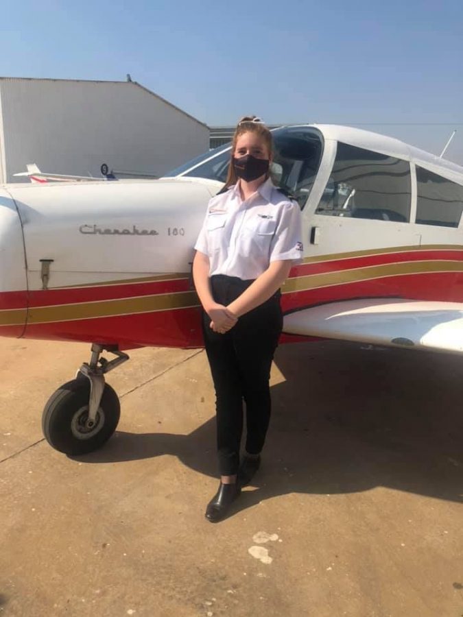 Tragic teenage pilot Anika de Beer with the Piper Cherokee