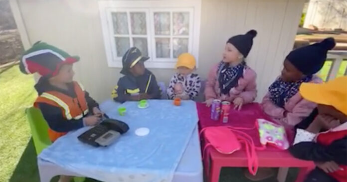 children chat in setswana, farm south africa