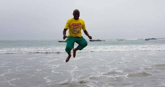 jump-joy-aaron-sea aaron driver visits sea first time namaqualand