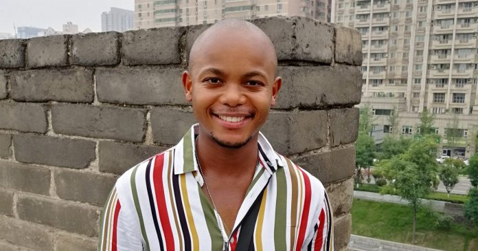 south-african-teacher-china south-african-teacher-china