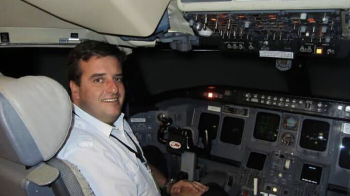 South African expat pilot rescue South Africans China Tertius Myburgh South African expat pilot rescue South Africans China Tertius Myburgh