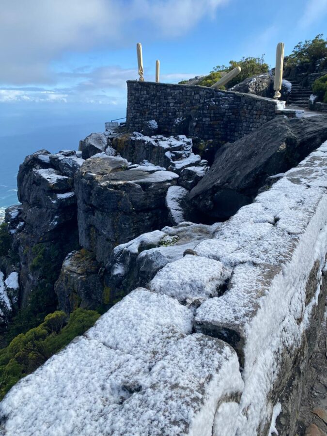 table mountain snow