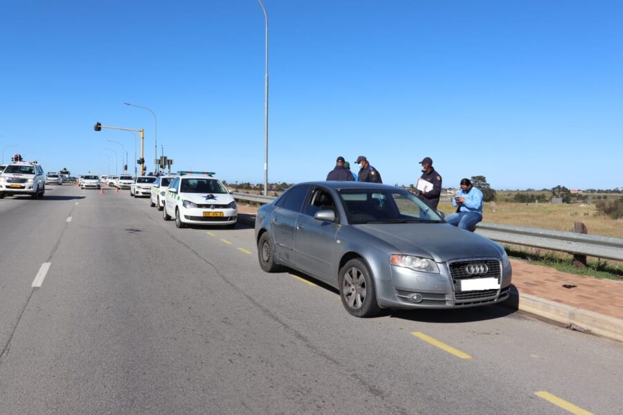 female traffic officer shot western cape george