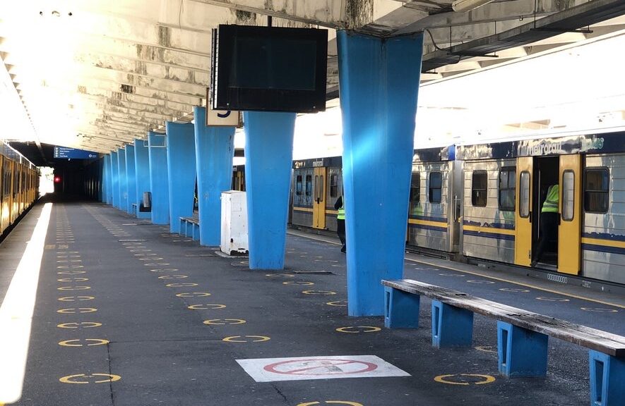 metrorail cape town station south africa