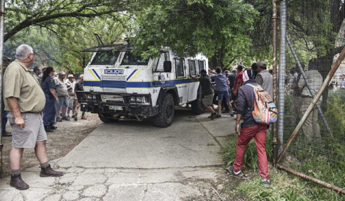 senekal-police-protest Law Enforcement Prepares for Senekal, Ministers Call for Calm