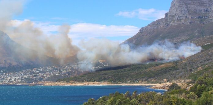 bakoven fire wildfire cape town