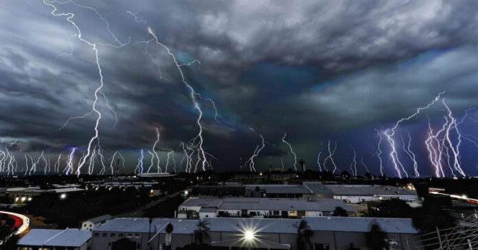 highveld-thunderstorm-christo-th Christo Smith photo Highveld Storm
