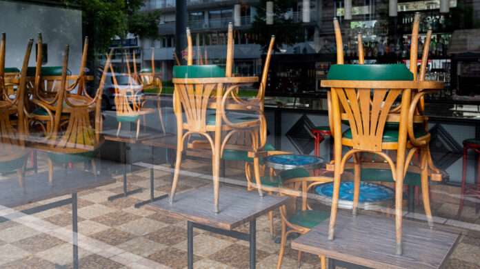 restaurants-closure-time-south-africa-iStock-th restaurants-closure-time-south-africa-iStock-th