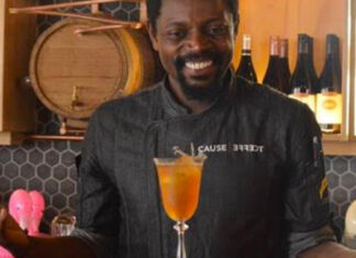 Michael Mudzenda, charismatic bartender at Cause & Effect can’t resist the opportunity to craft a tasty cocktail. Locals and tourists flock to Cause & Effect to taste unique mixes using indigenous ingredients. Here he serves up a “Rooibos Spritz” – a refreshing cocktail for the summer holidays.